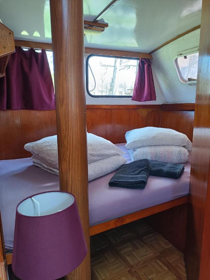Hédé Ille Flottante, Maison Eclusiere Et Hebergements Insolites Sur Le Canal المظهر الخارجي الصورة