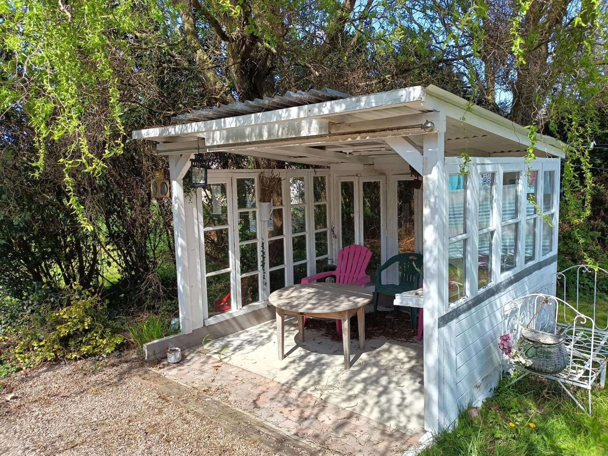 Hédé Ille Flottante, Maison Eclusiere Et Hebergements Insolites Sur Le Canal المظهر الخارجي الصورة